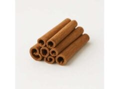 Cinnamon (Cassia) nutrition facts, active compounds, risks, and best ways to use it