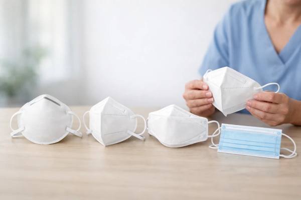 Best Masks for Cold and Flu: N95 vs KN95 vs KF94 vs Surgical