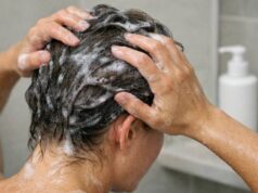 Clarifying Shampoo: When to Use It and How Often Clarifying shampoo explained: when to use it, how often to deep clean, and how to remove buildup without drying your hair or irritating your scalp.