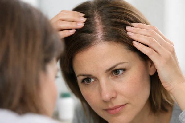 Hair Loss After Antibiotics: Telogen Effluvium vs Scalp Infection Clues Hair loss after antibiotics? Learn how to tell telogen effluvium from scalp infection using timeline, symptoms, and simple at-home checkpoints.