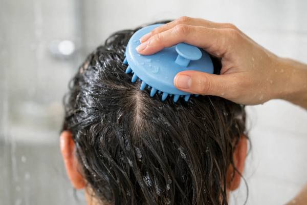 Scalp Brushes: Do They Help Growth or Cause Irritation?