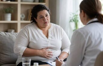 Learn the urgent and long-term warning signs of bariatric surgery complications, including leaks, blood clots, dehydration, ulcers, and nutrient deficiencies.