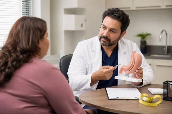 Learn how endoscopic sleeve gastroplasty works, how much weight loss to expect, who it fits best, how it compares with surgery and medications, and what recovery and risks really look like.