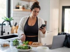 Learn how to start losing weight on a busy schedule with practical strategies for meals, movement, routines, and progress tracking that fit real life.