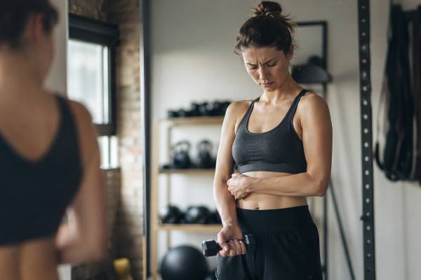 Muscle loss during weight loss can lower energy expenditure, weaken training, and make fat loss harder to sustain. Learn why it happens, how to spot it, and how to protect more lean mass while dieting.