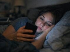 Learn how to reduce compulsive phone use with practical treatment strategies, therapy, sleep and focus recovery, and relapse prevention for lasting smartphone addiction recovery.