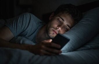 Learn the signs of smartphone addiction, including compulsive checking, cravings, withdrawal-like distress, poor sleep, attention problems, and the real-life costs of phone dependence.