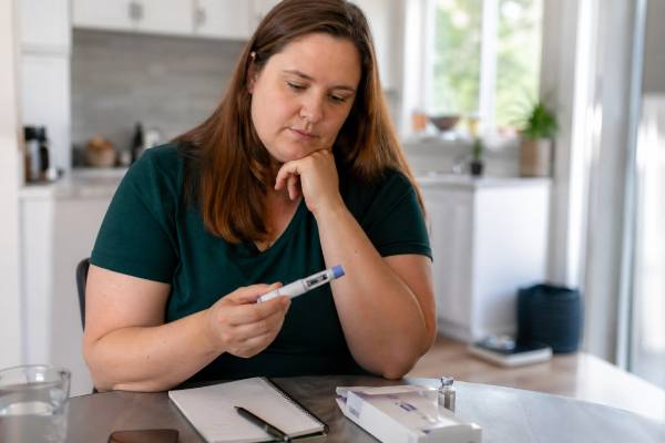 Learn what to do when weight loss medication stops working, including how to spot a true plateau, what to check first, when to adjust dose or switch drugs, and how to avoid rebound regain.