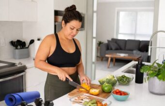 Best weight loss plan for women: learn how to set calories, build filling meals, train smart, manage hormones, and lose weight sustainably at every life stage.