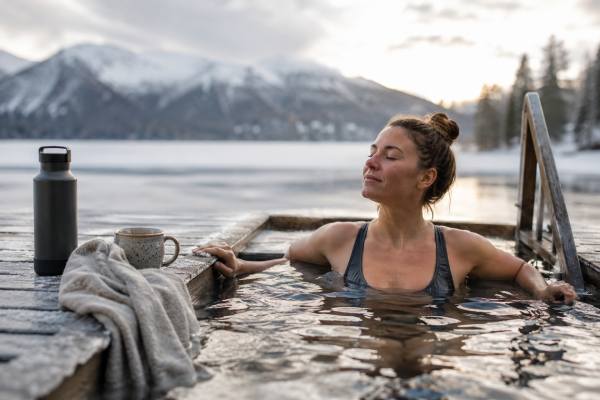 Cold Exposure and Immunity: Benefits, Risks, and Who Should Avoid It Cold exposure may support stress resilience and recovery, but its immune benefits are often overstated. Learn what the science really shows, the real risks of cold plunges and cold showers, and who should avoid them.