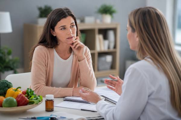 MCAS vs Histamine Intolerance: How to Tell the Difference and What to Check Learn how to tell MCAS from histamine intolerance, which symptoms and triggers matter most, what tests can actually help, and when specialist care is the safer next step.