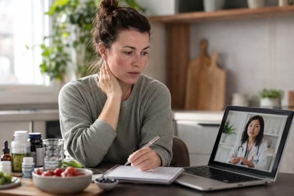 Mast Cell Activation Syndrome (MCAS): Symptoms, Triggers, and How It Differs From Histamine Intolerance Learn how MCAS differs from histamine intolerance, which symptoms and triggers fit each pattern, how diagnosis works, and what treatment steps are most useful without over-restricting.