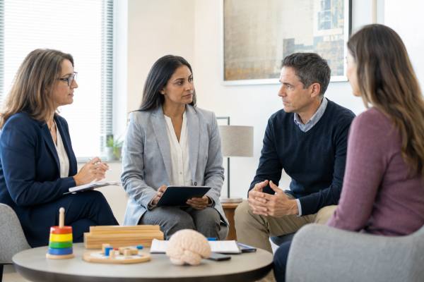 Learn when to see a psychiatrist, psychologist, or neuropsychologist, including who diagnoses depression, ADHD, memory problems, brain injury, and complex cognitive changes.