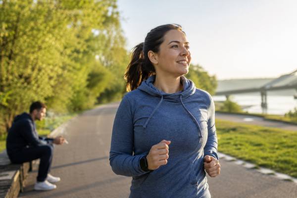 Learn how smoking affects immune defense, what starts improving after you quit, which changes take weeks or years, and how to support airway and immune recovery over time.