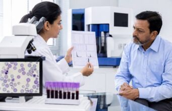 Learn what a high MCV blood test means, including macrocytosis, macrocytic anemia, vitamin B12 and folate deficiency, common causes, follow-up tests, treatment, and when to seek care.