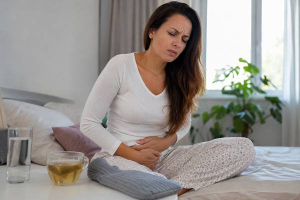 Learn which home remedies help UTI symptoms, which ones to avoid, when cranberry or D-mannose makes sense, and when urinary symptoms need medical care.