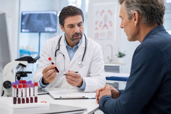 Potassium and Creatinine: Interpreting Kidney and Heart Rhythm Risk Learn how potassium and creatinine are interpreted together, including normal ranges, high potassium risk, kidney function patterns, medication effects, urgent warning signs, and follow-up tests.