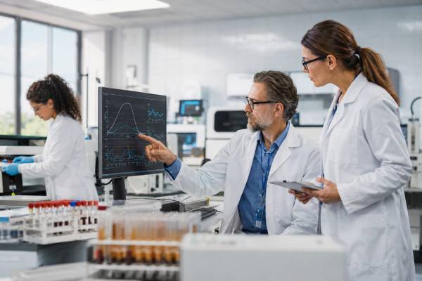 Learn what a vancomycin blood test shows, including trough timing, AUC monitoring, therapeutic range, toxicity risk, kidney safety, and how results guide dosing.