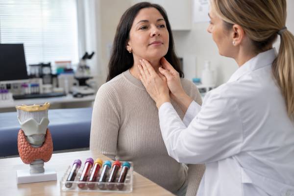 Understand TPOAb, TgAb, TRAb and TSI results, including Hashimoto and Graves patterns, normal thyroid function with positive antibodies, pregnancy risks, monitoring, and treatment meaning.